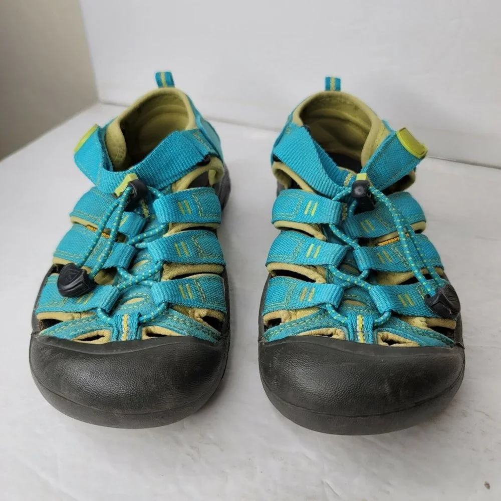 Keen Youth Size 3 Turquoise Blue Waterproof Hiking Sport Sandals